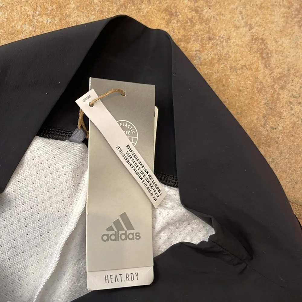 Adidas  golf skort new with tags size xs - Image 5