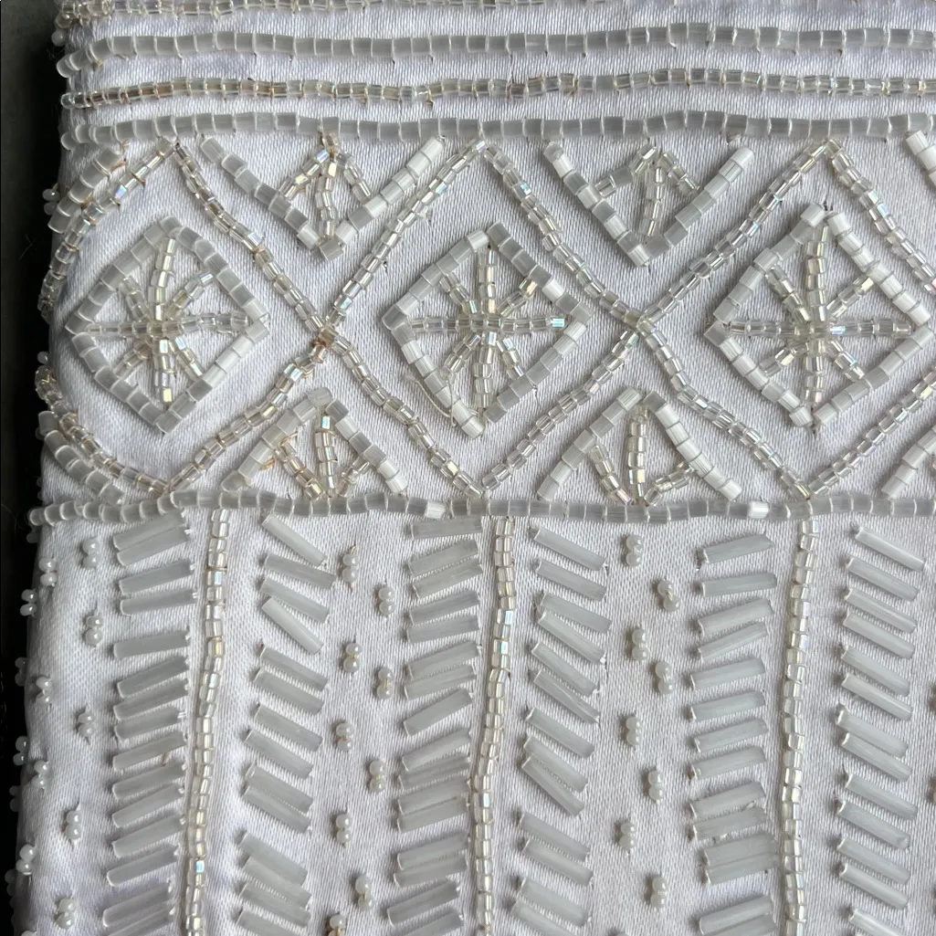 Vintage Silk Beaded Evening Chain Strap Formal Bag ®️ White - Image 2