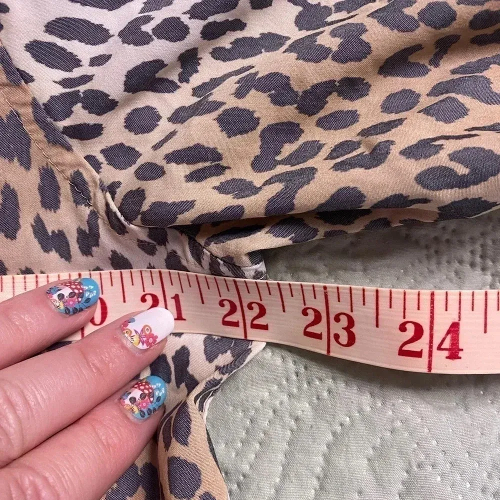 Chico’s Button Down Shirt Brown Tan Cheetah Print Pockets Size 2 Medium 12 - Image 6