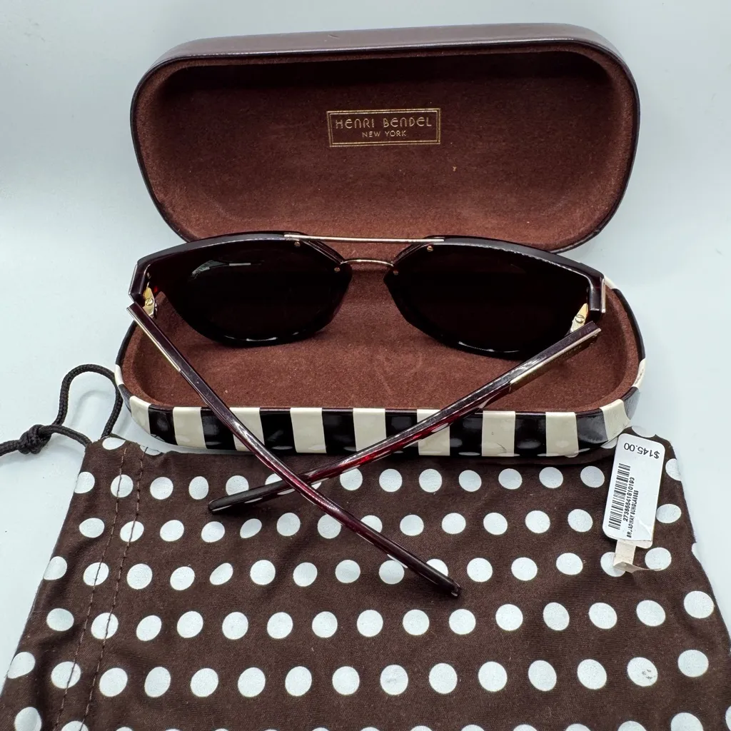 Henri Bendel Sunglasses - Image 5