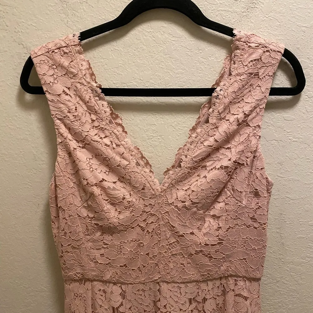 Vera Wang Dusty Pink Double V-Neckline Lace Knee Length Dress Size 6 - Image 4