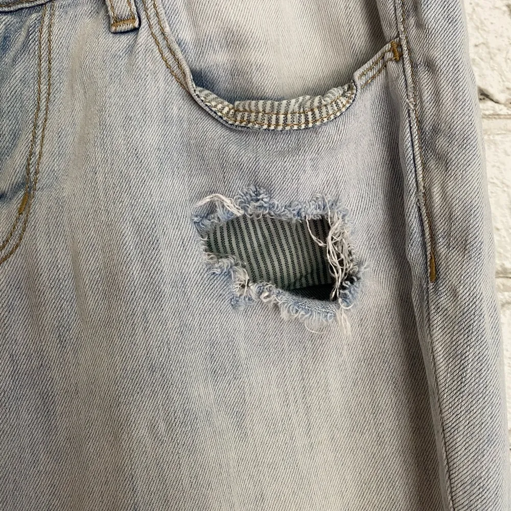 Bullhead Black Skinniest Distressed Jeans Size 5 Blue - Image 2