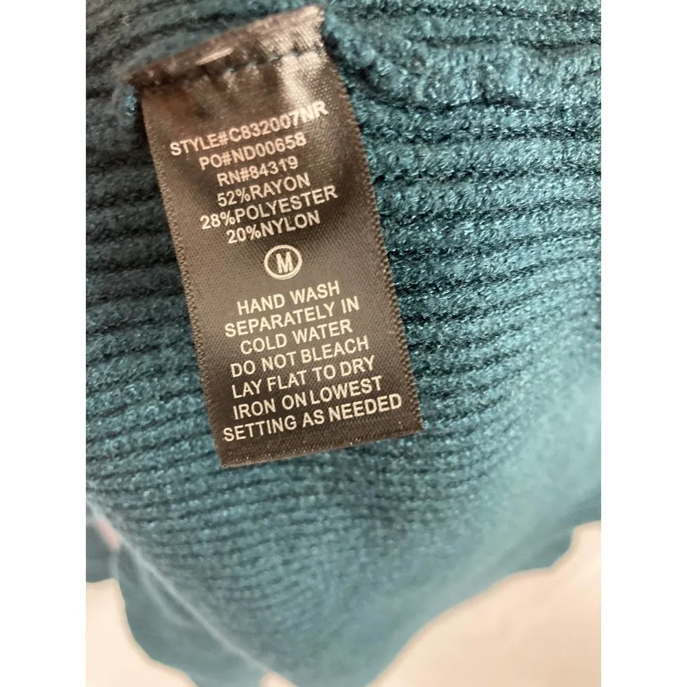 Devotion by Cyrus Mock Neck sweater size medium - Image 5