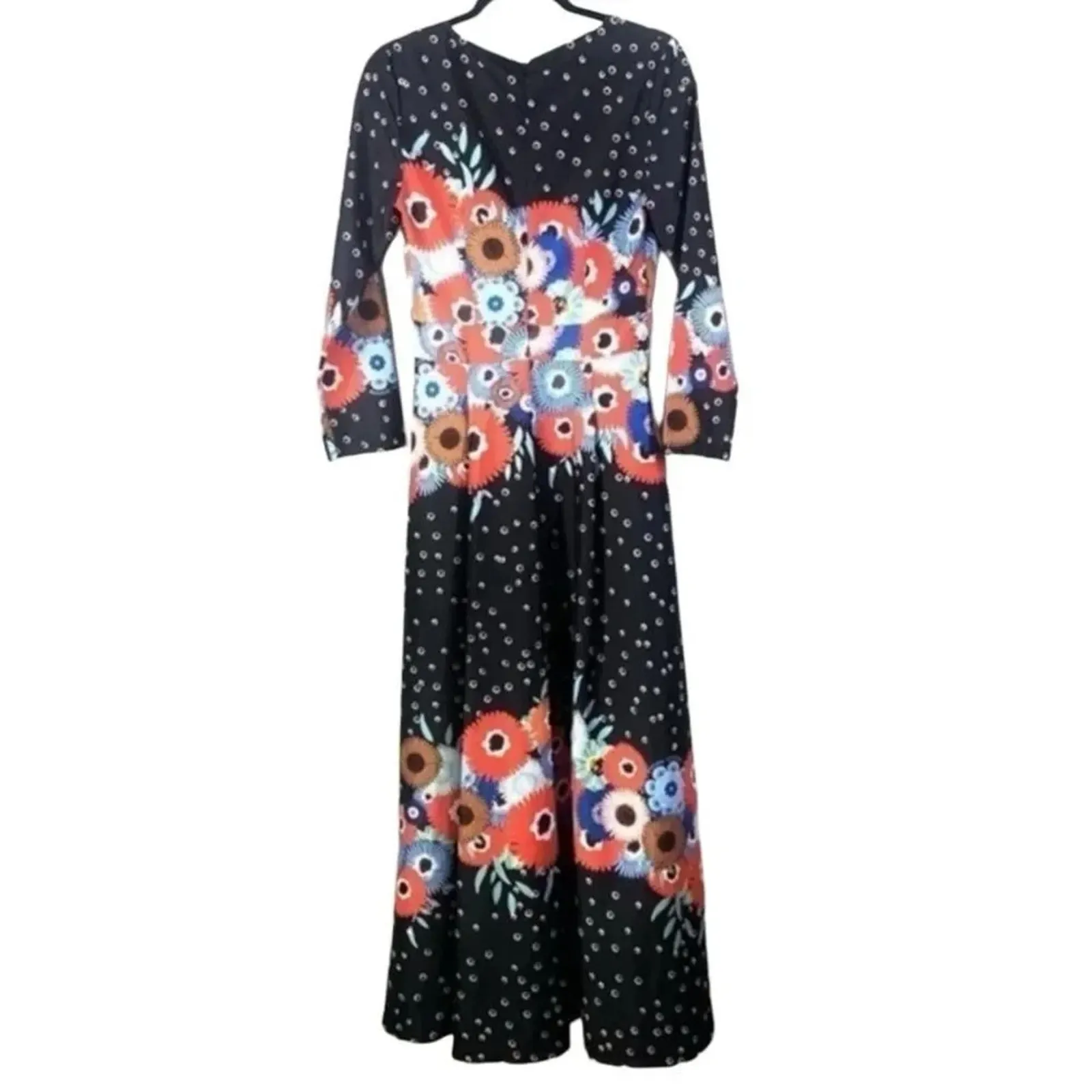 Deep V Neckline Floral Print Maxi Dress, Size Medium Pre-owned - Image 7