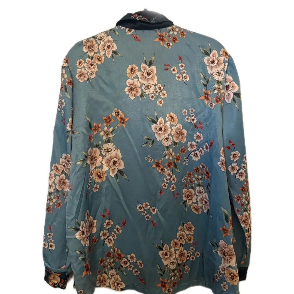 Anthropology Floral Blue and Teal Pajama Top Size L - Image 6