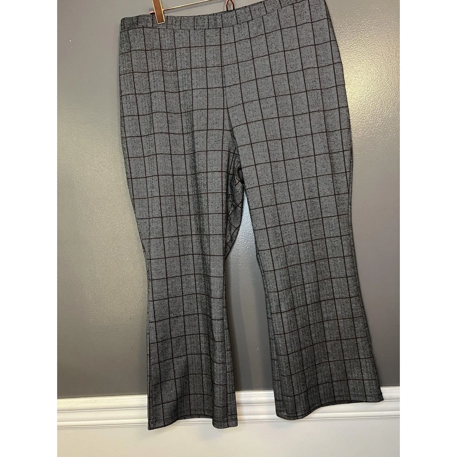 Wild Fable Pants Womens XXL Gray Plaid Windowpane Pull On Stretch Kick Flare - Image 2