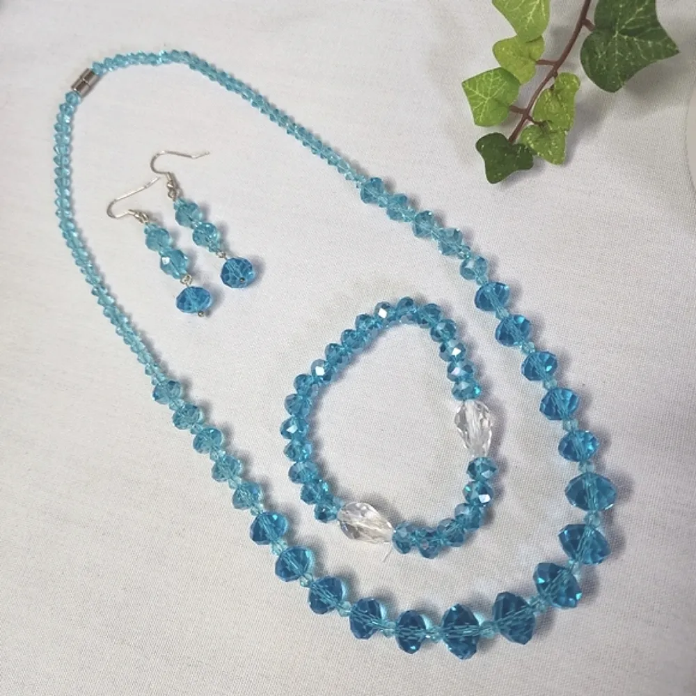 Aqua Blue Cut Crystal Faceted Rondelle Bead Necklace Bracelet Earrings Set - Image 2