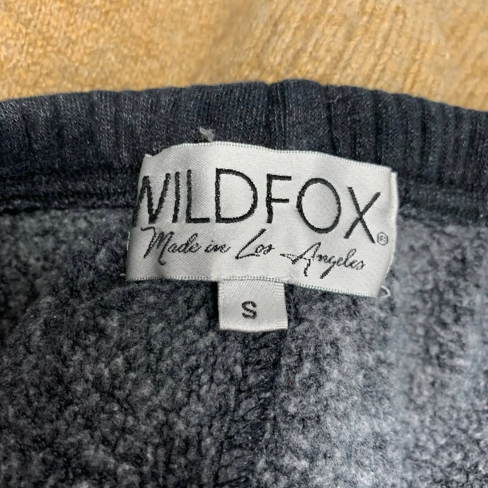 Wildfox Couture Black Heart Embroidered Sweatpants Sz Small - Image 3