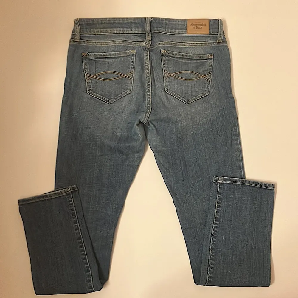 Abercrombie and Fitch/ The A&F Skinny Jeans - Image 10