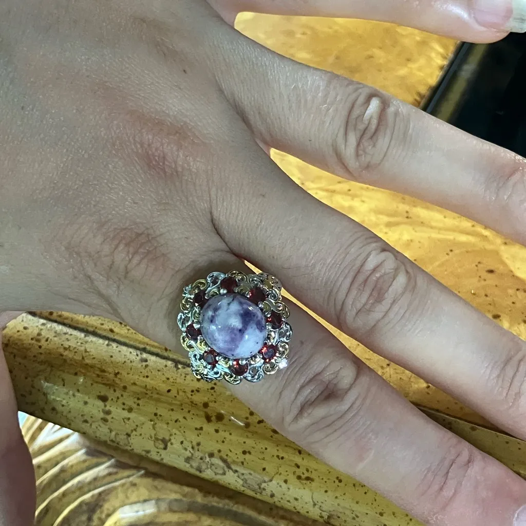 Rare Tiffany Stone Red Garnet Sterling Silver Cocktail Ring Size 8 White - Image 4