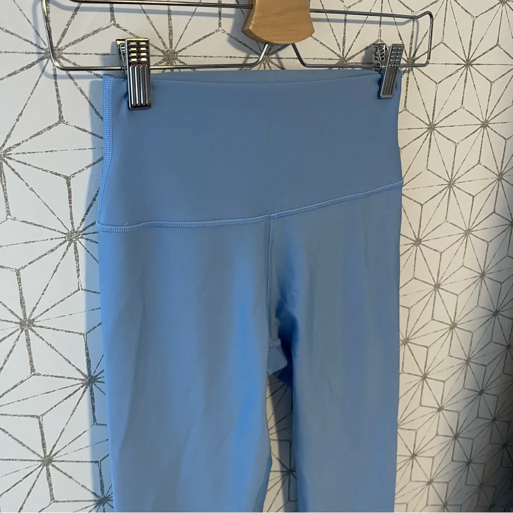 Alo Yoga Airlift Legging Powder Blue 24.5” - Image 2