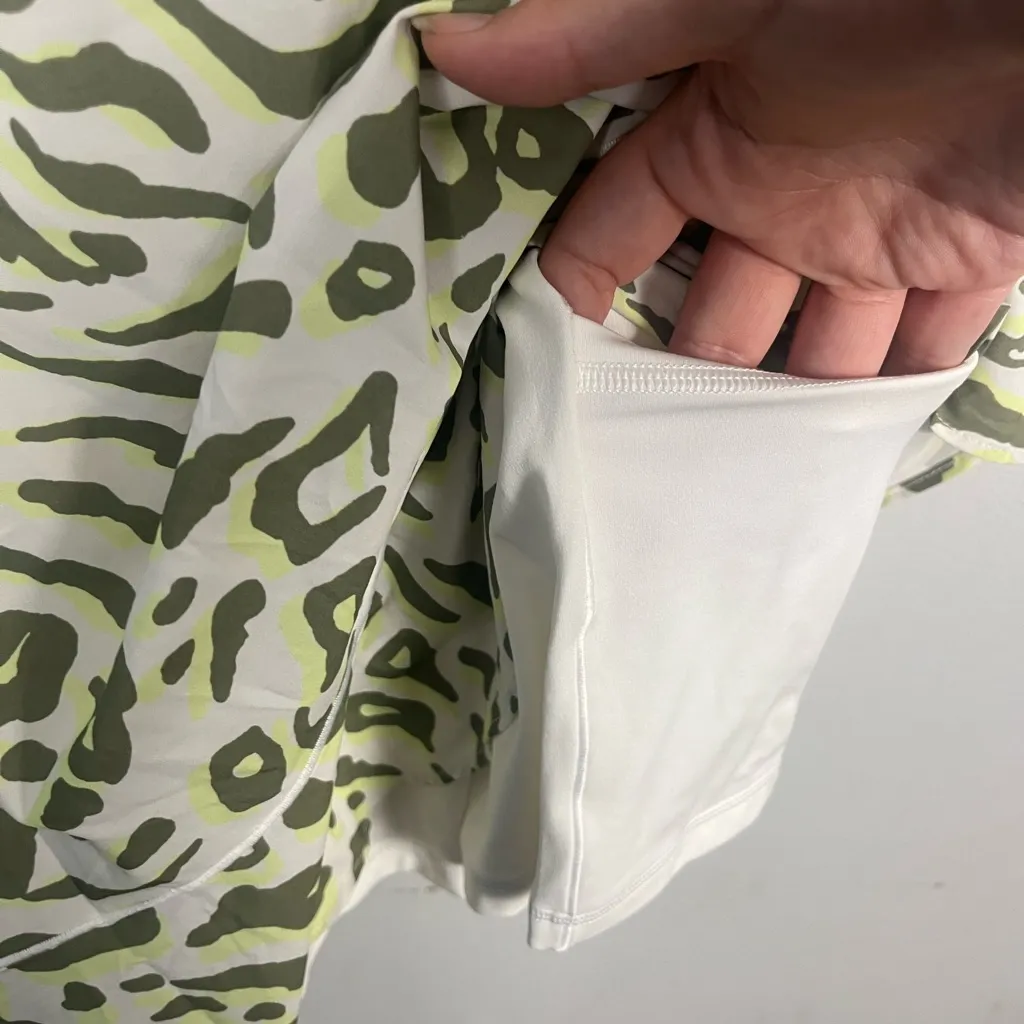 Offline by Aerie ruffle animal print athletic dress size XXL white green - Image 6