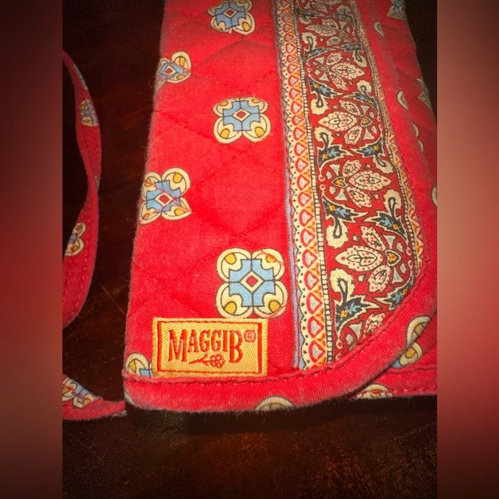 MAGGIB crossbody wallet/bag perfect for travels 
Red and yellow - Image 2