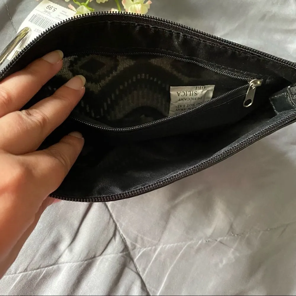 Tribal black & white Ringlot wristlet Black - Image 2