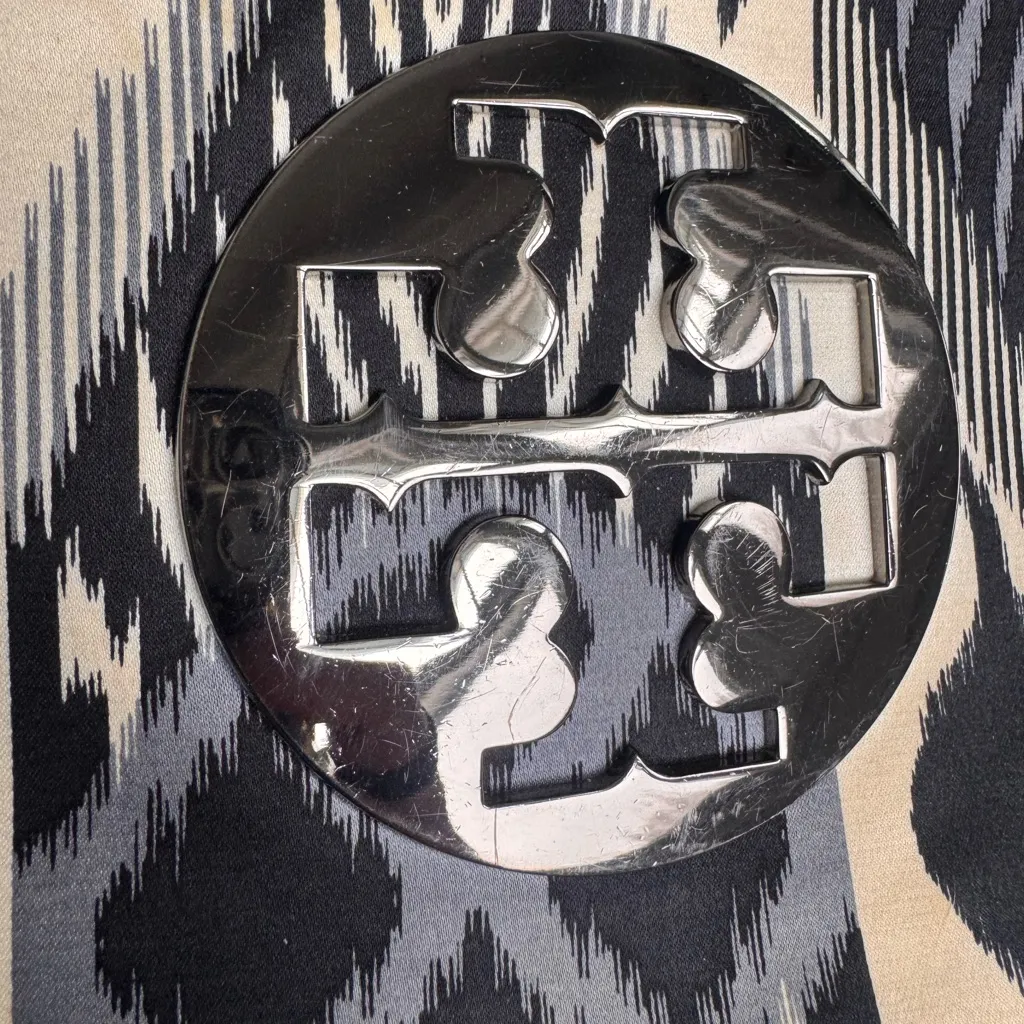 Tory Burch Grain Reva Clutch - Image 5