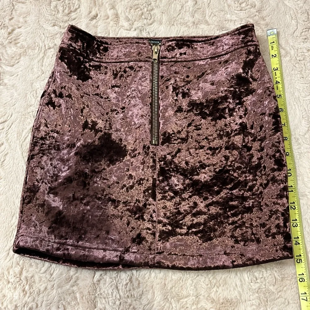 Forever 21 skirt in size m - Image 6