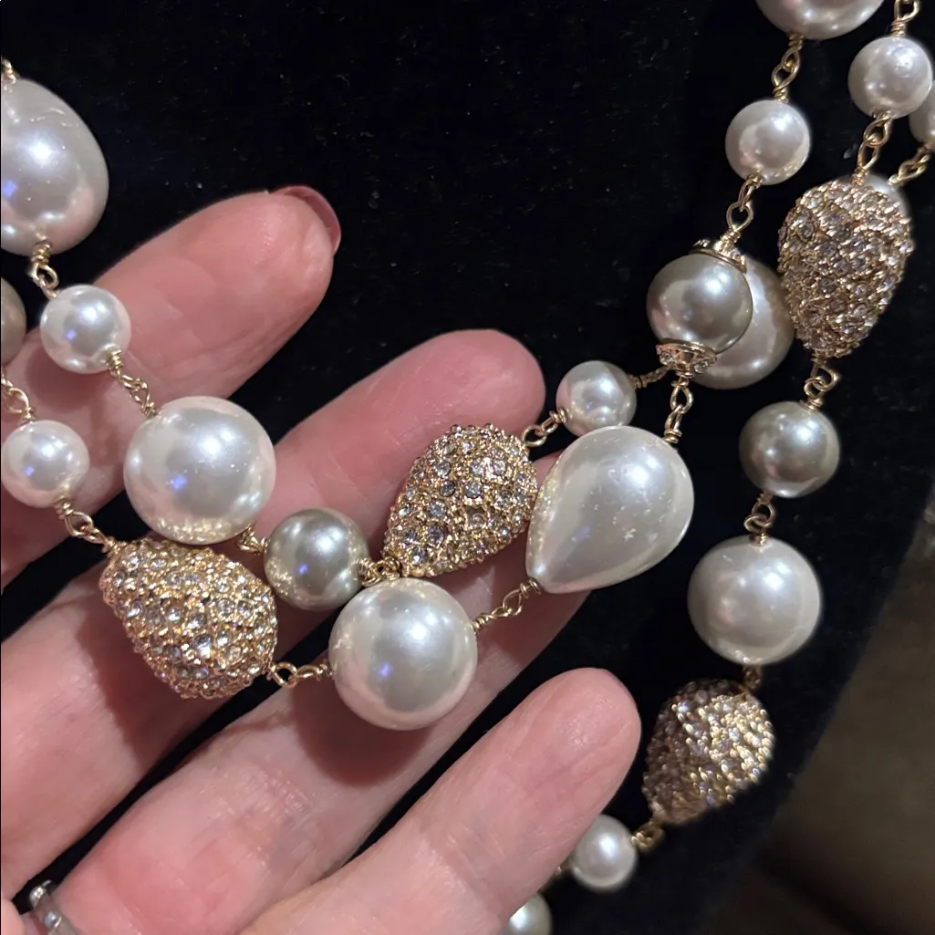 Camila Coelho Pearl and Gold Necklace NWT - Image 4