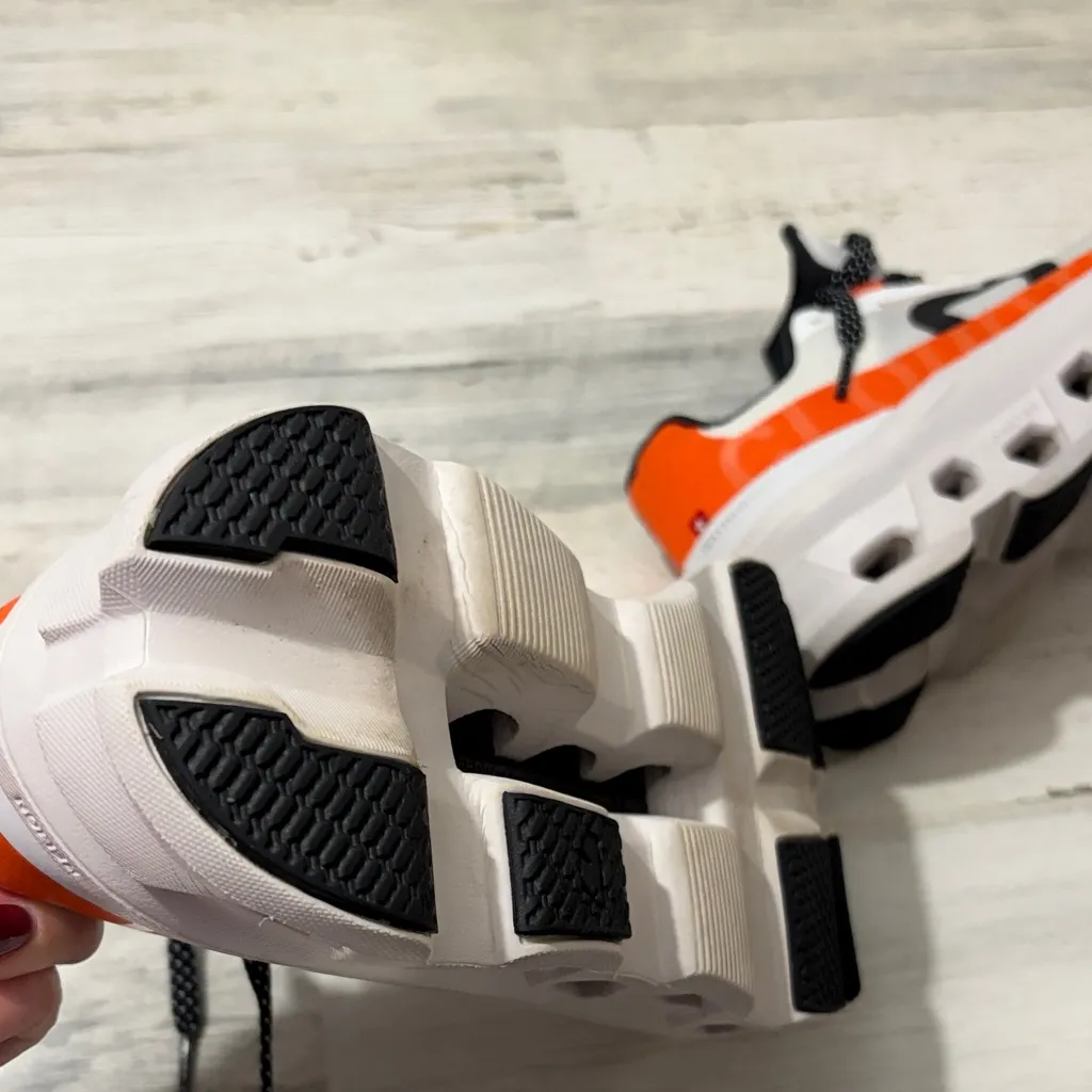 On Running Helion Cloudtec Shoes Size 8 White - Image 10