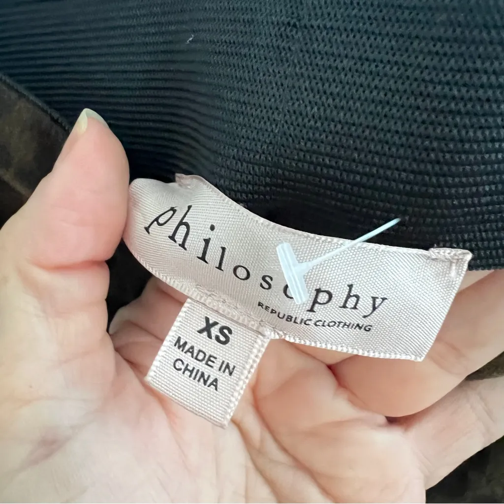 Philosophy NEW  Brown Leopard Print Cropped Pants - Image 5