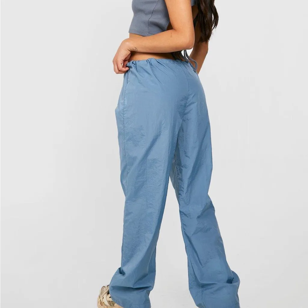 Boohoo Blue Straight Leg Pants - Image 2