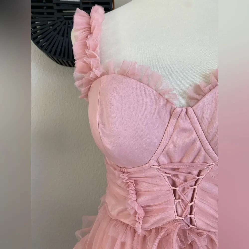 SHEIN Contrast Lace Ruffle Prom Dress, Size Medium - Image 3