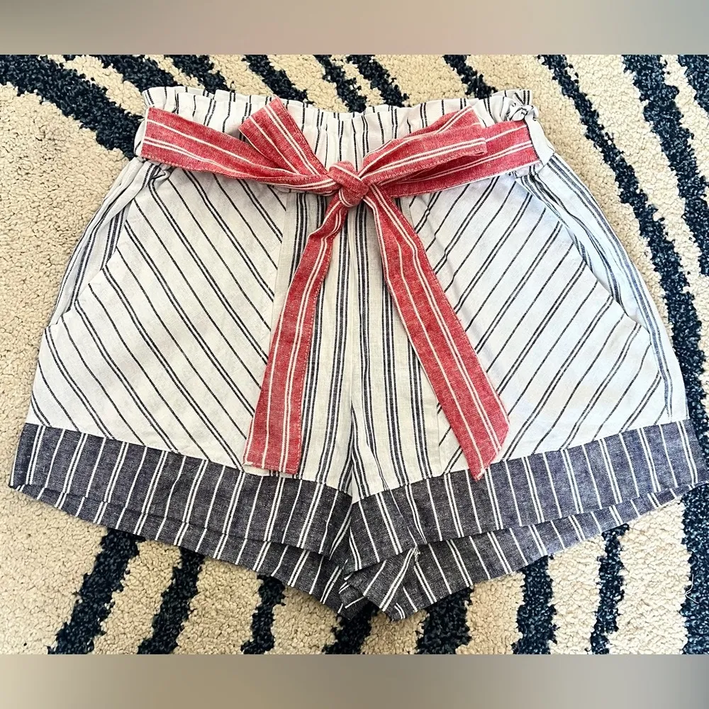 🆕Banjara, Blue and Shite Linen Shorts, Medium - Image 3