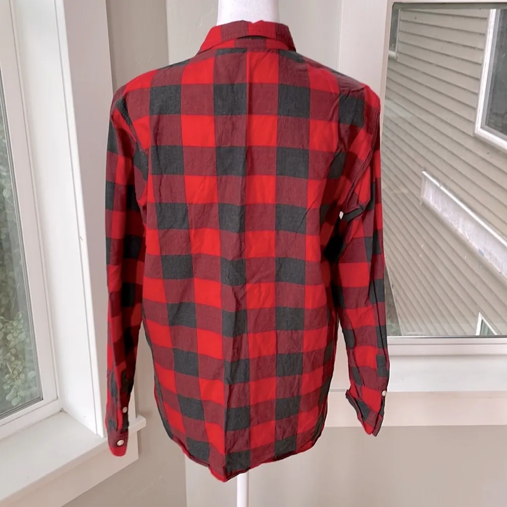 GAP Red Charcoal Gray Buffalo Plaid Flannel Button Down Shirt Size Small - Image 3