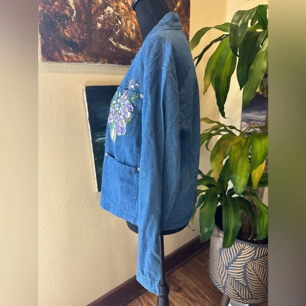 NWT Euro Joy vintage light weight jeans jacket with flower paint Sz S Blue - Image 4