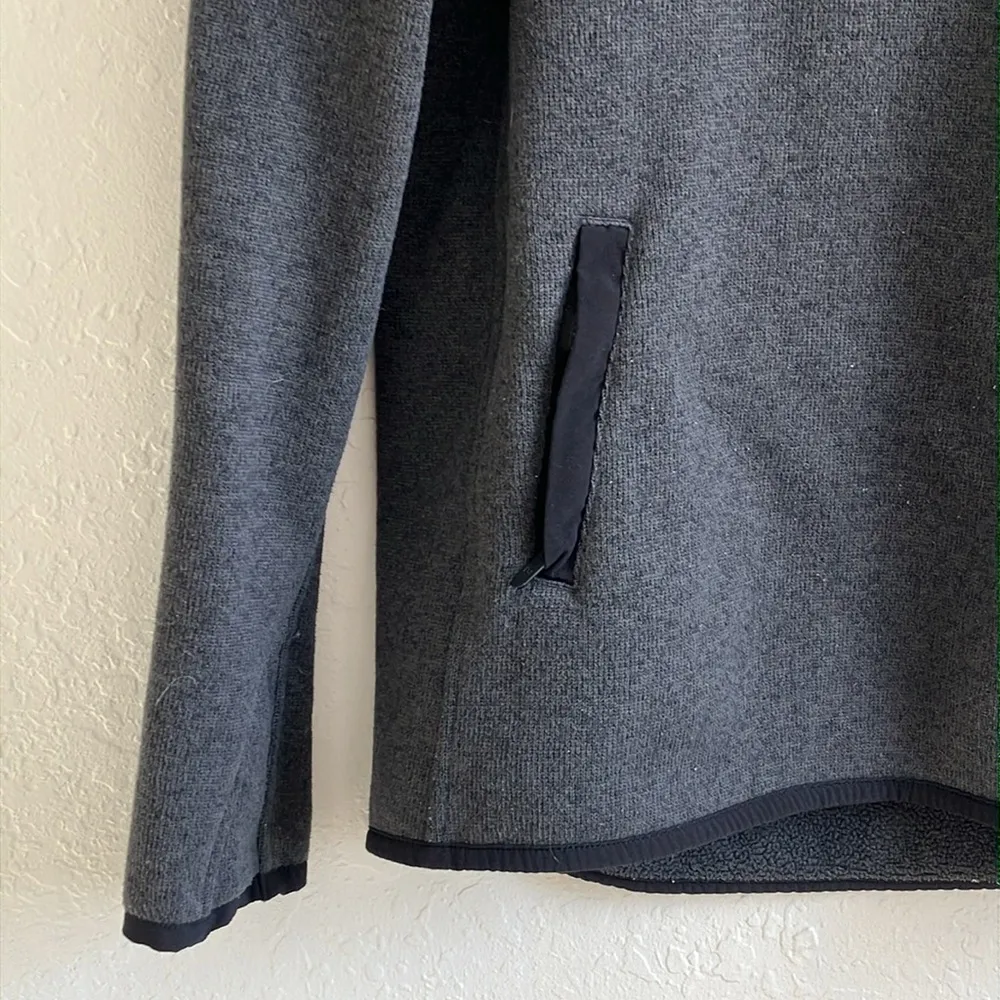 Lululemon Dark Gray Quarter Zip Fleece Pullover Size 4 with hood - Image 3