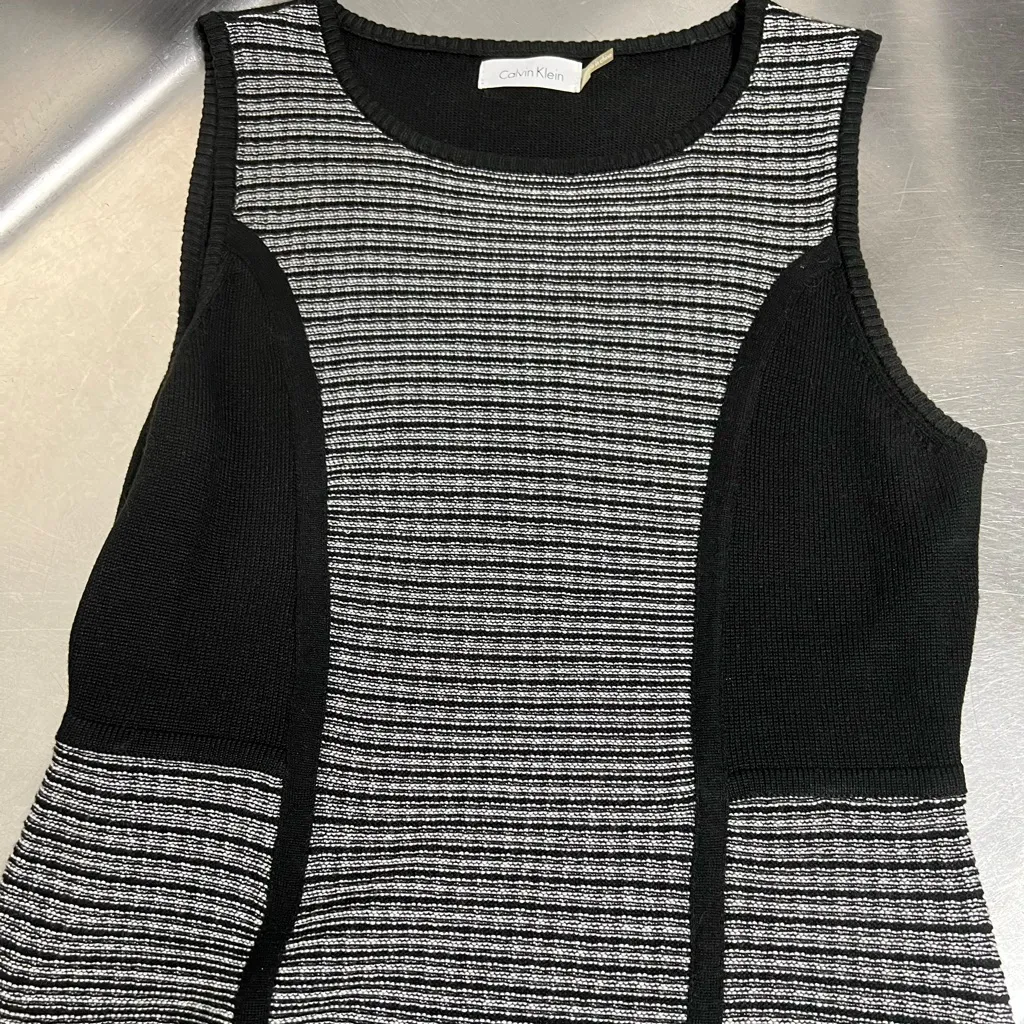Calvin Klein Black and White Dress - Small - EUC - Image 3