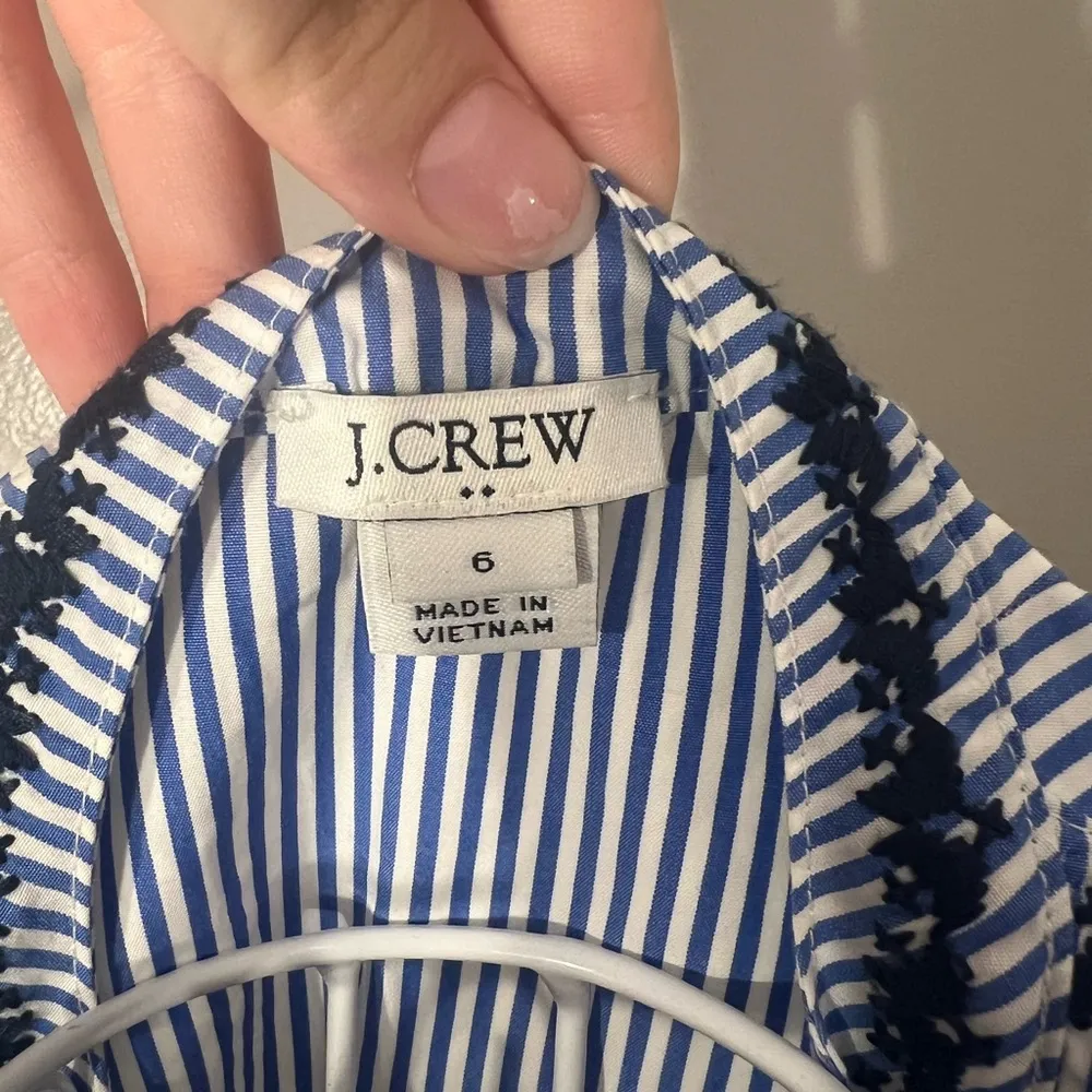 J Crew Size 6 Sleeveless Embroidered Tassel Top Coastal Classic Shirt Old Money - Image 4