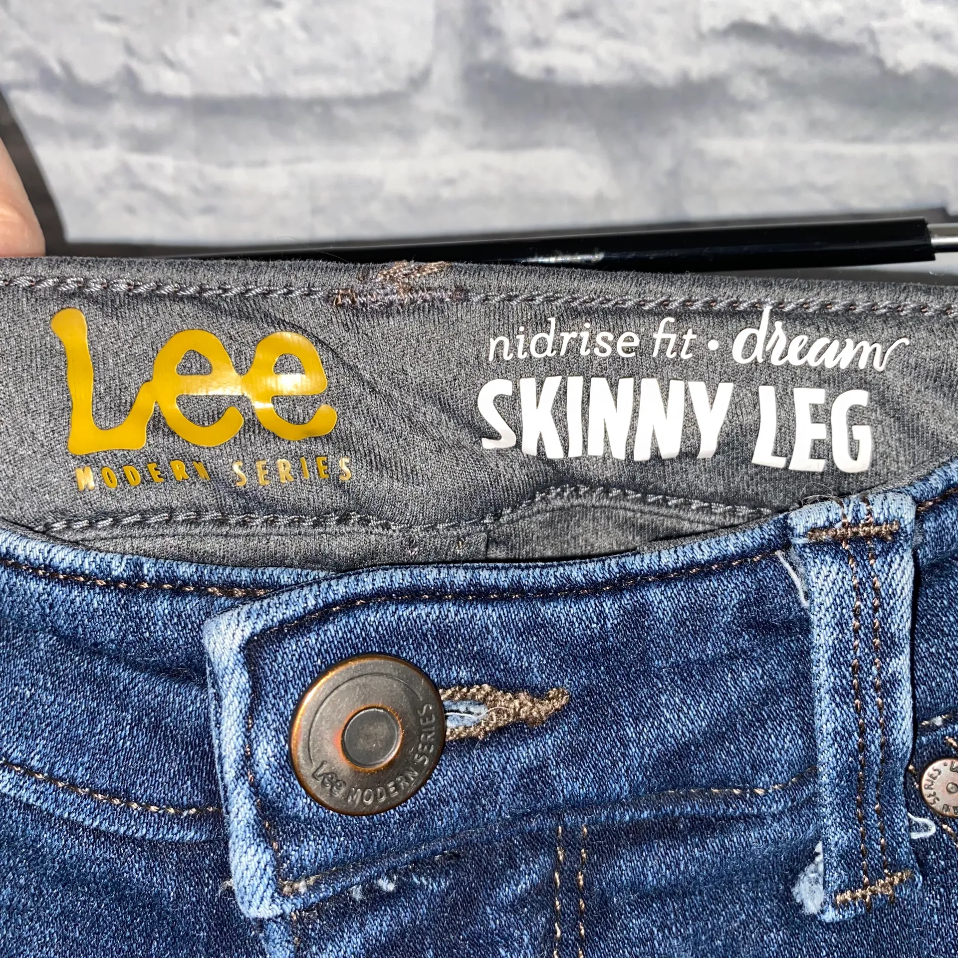 Lee skinny leg mid rise fit dream jeans blue sz 4 women - Image 6