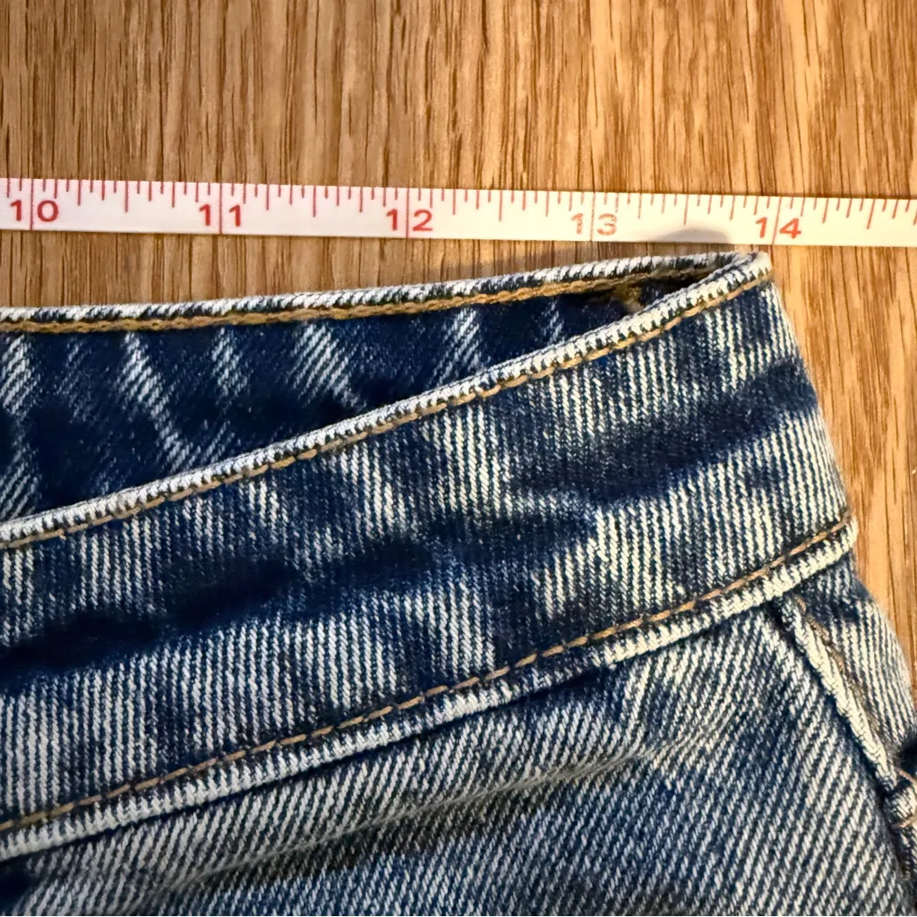 SHEIN Tapered Leg Denim Jeans Women's Medium Blue Whisker High Rise Distressed - Image 7