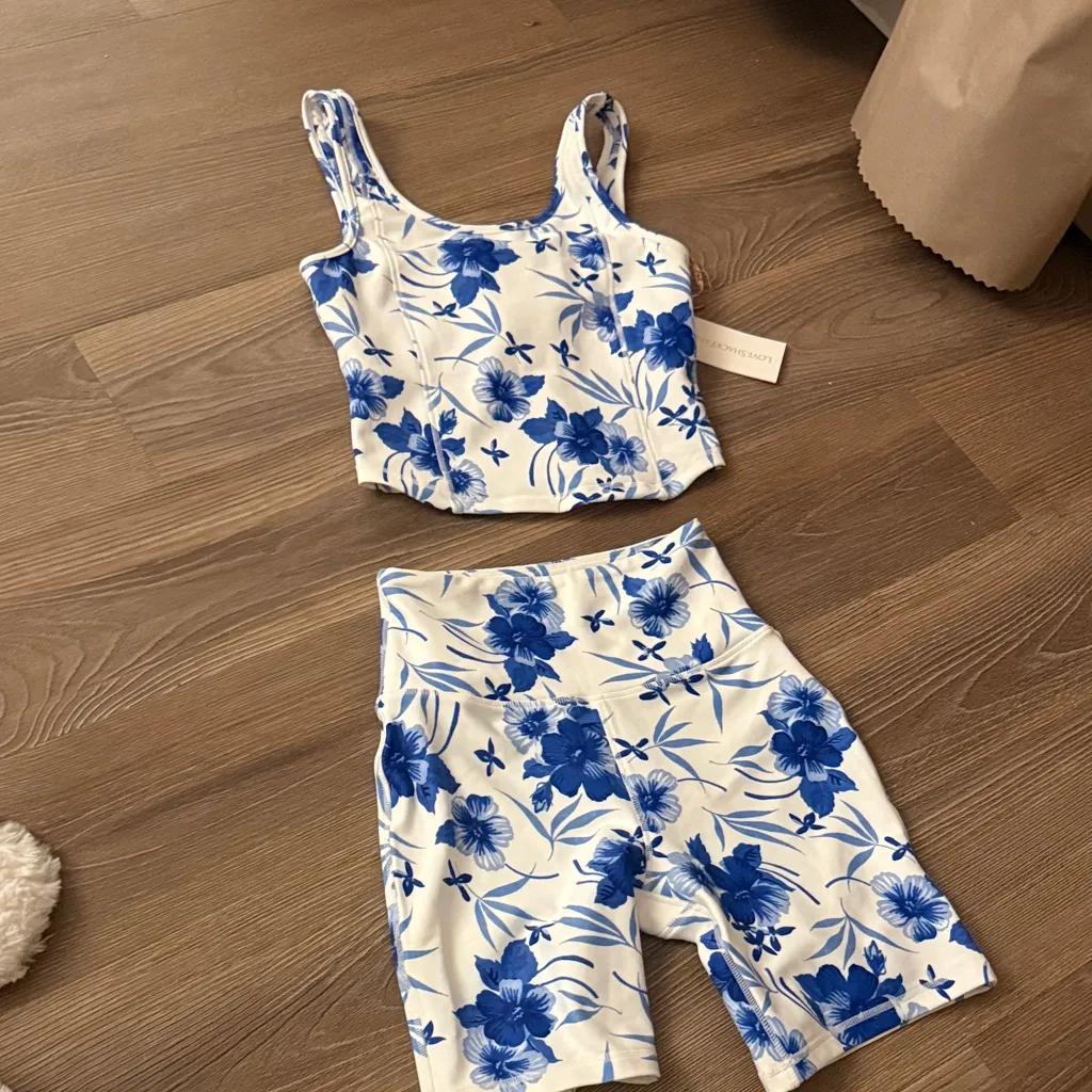 NWT loveshackfancy athletics indigrina tank and shorts - Image 2