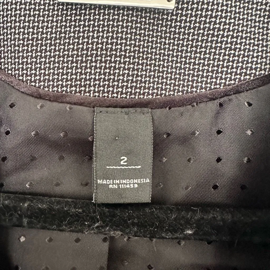 White House Black Market Women’s 2 Dotted Blazer Jacket Career Work Wear - Image 2