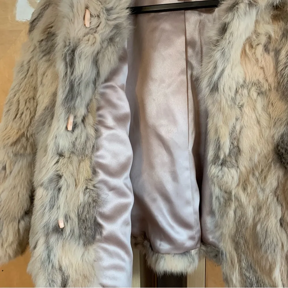 Lord And Taylor 100% Genuine Rabbit Fur Stole Cape Shawl Satin Lined Mob Wife Tan Size undefined - Image 5