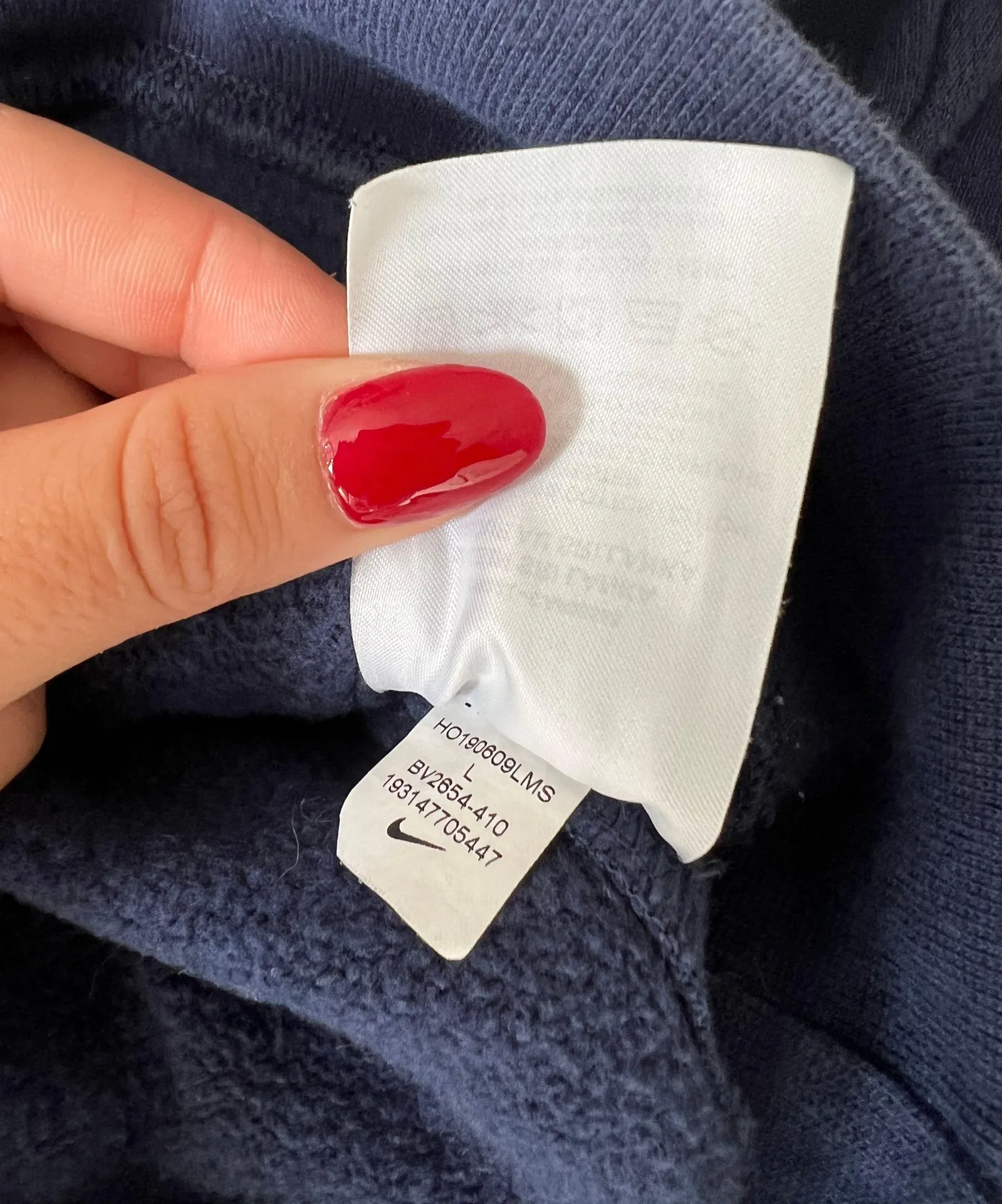 Nike Navy Blue Sweatshirt - Image 3