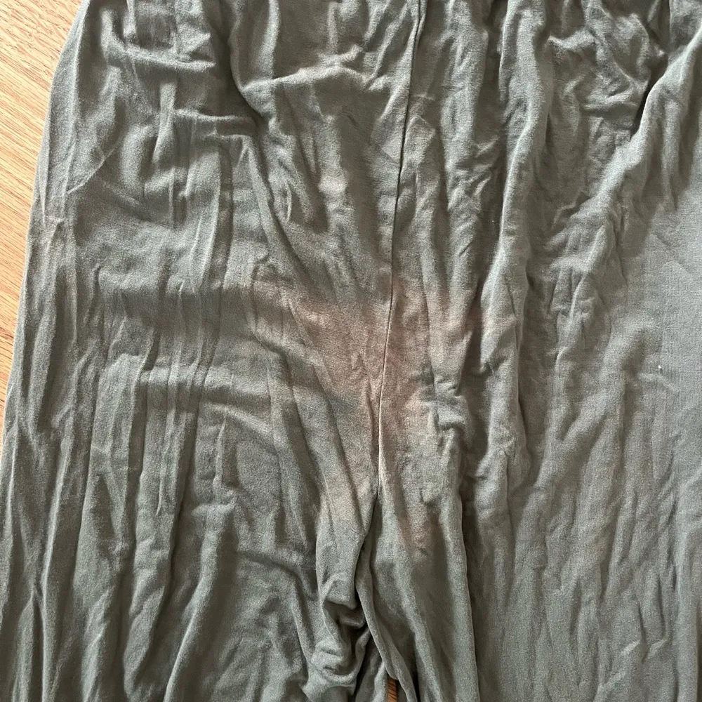 5/$25 lascana army green jumpsuit - Image 7