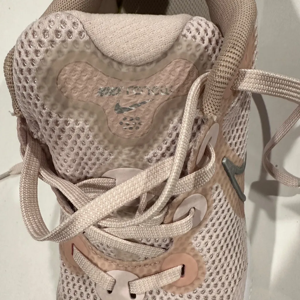 Nike Renew Run Women's Shoes‎ Size 8.5. - Image 9