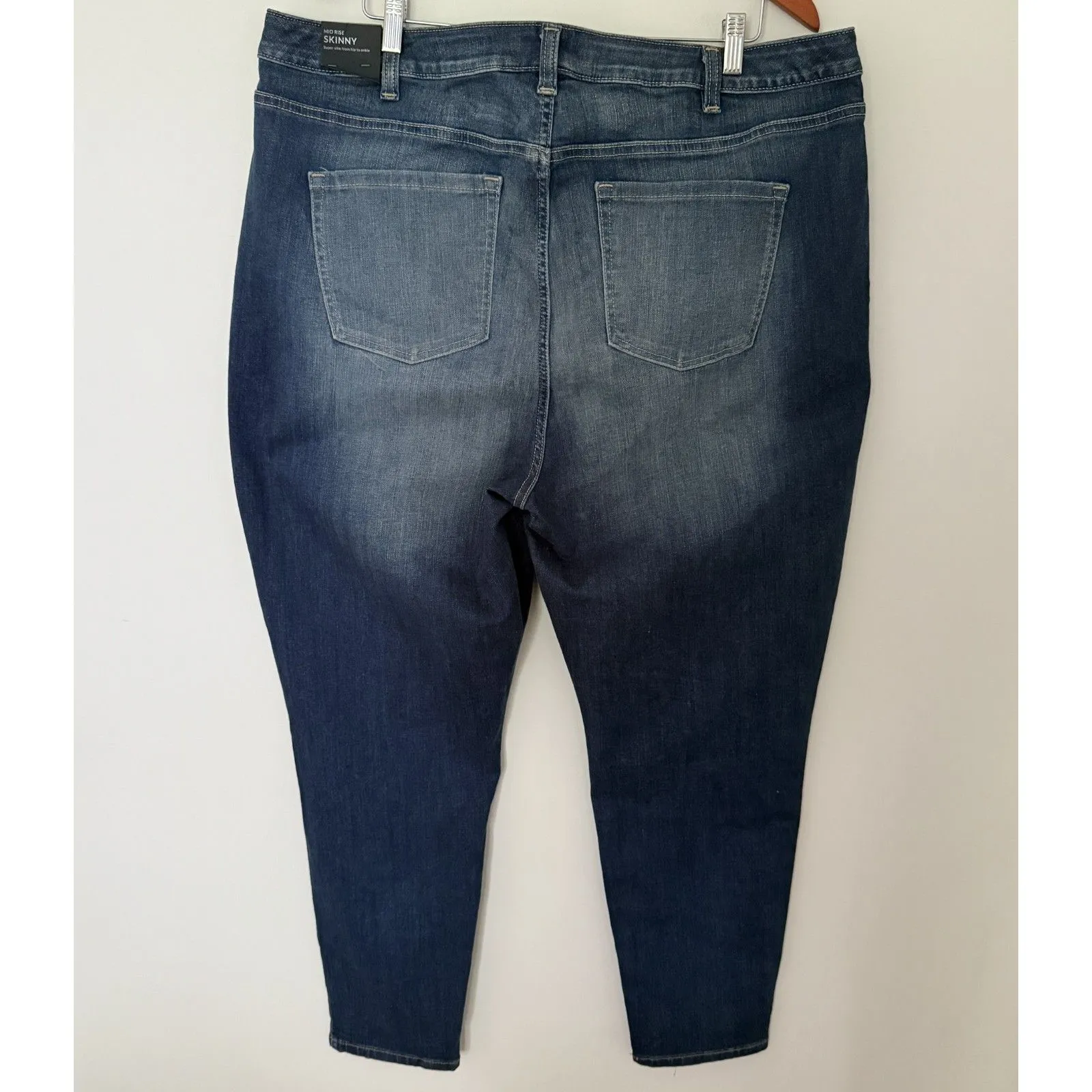 NWT Lane Bryant Skinny Jeans Mid Rise Super Slim Fit Stretch Denim Sz 24R - Image 3