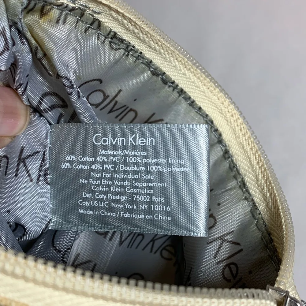 Calvin Klein Zip Pouch ID Coin Holder - Image 7