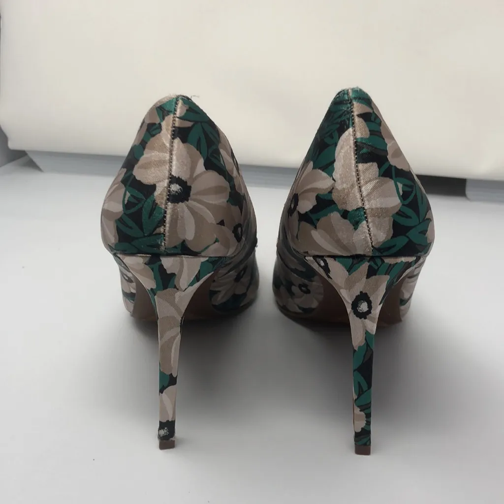 Who What Wear Green Ally Tropical Fabric Pointed Pumps Womens Heels Sz 6 1/2 - Image 3