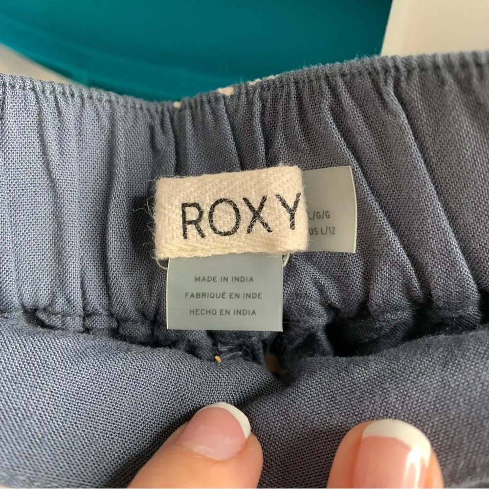 Roxy Gray Floral Two Piece Set Size Large / Extra Large - Image 4