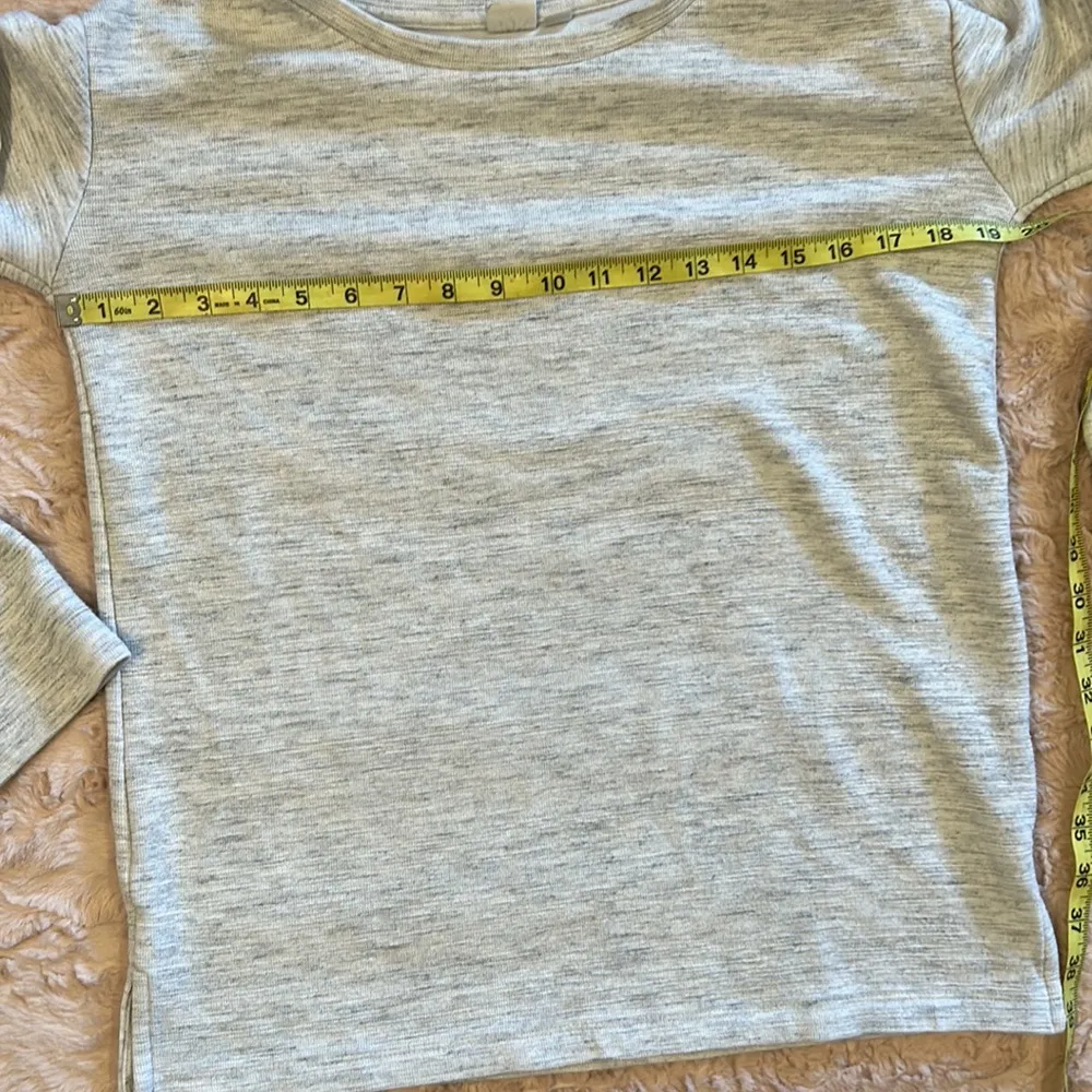 Size xs GAP sweatshirt - Image 8