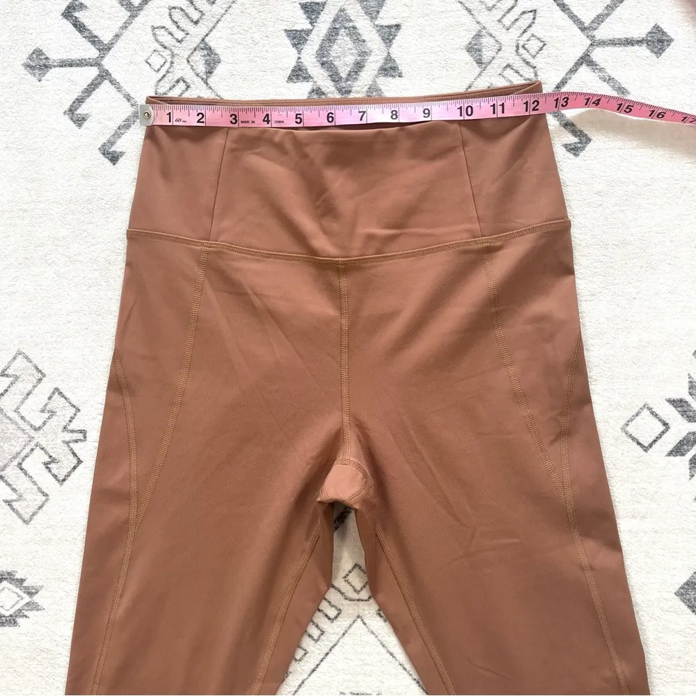 Compressive High Rise Legging in Antler Medium - Image 4