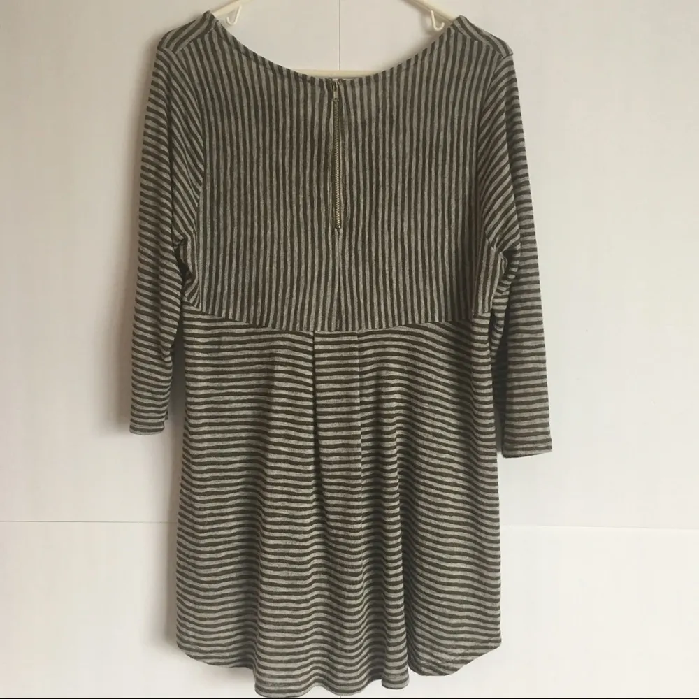 2/$15 W5 3/4 Sleeve Striped Shirt Women’s XL - Image 3