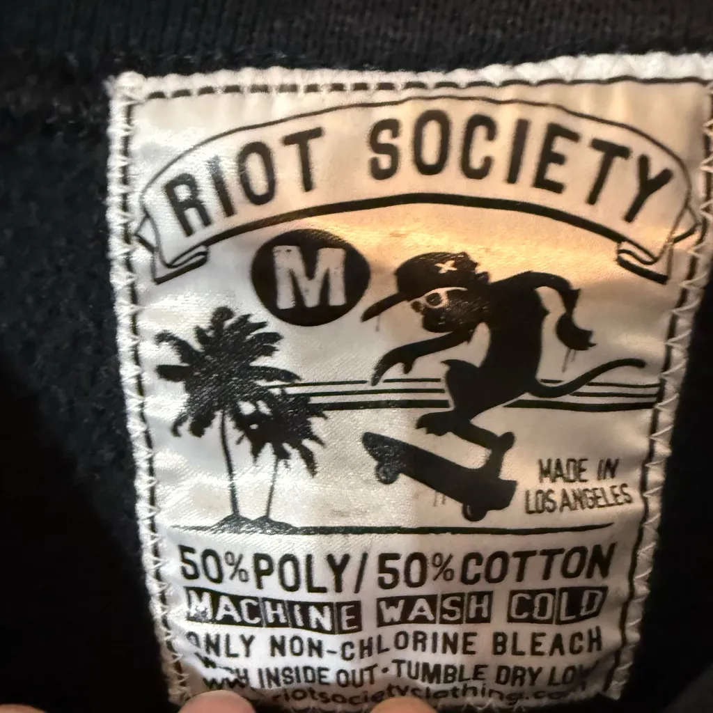 Riot Society Graphic Sweatshirt with Giraffe Print - Image 3