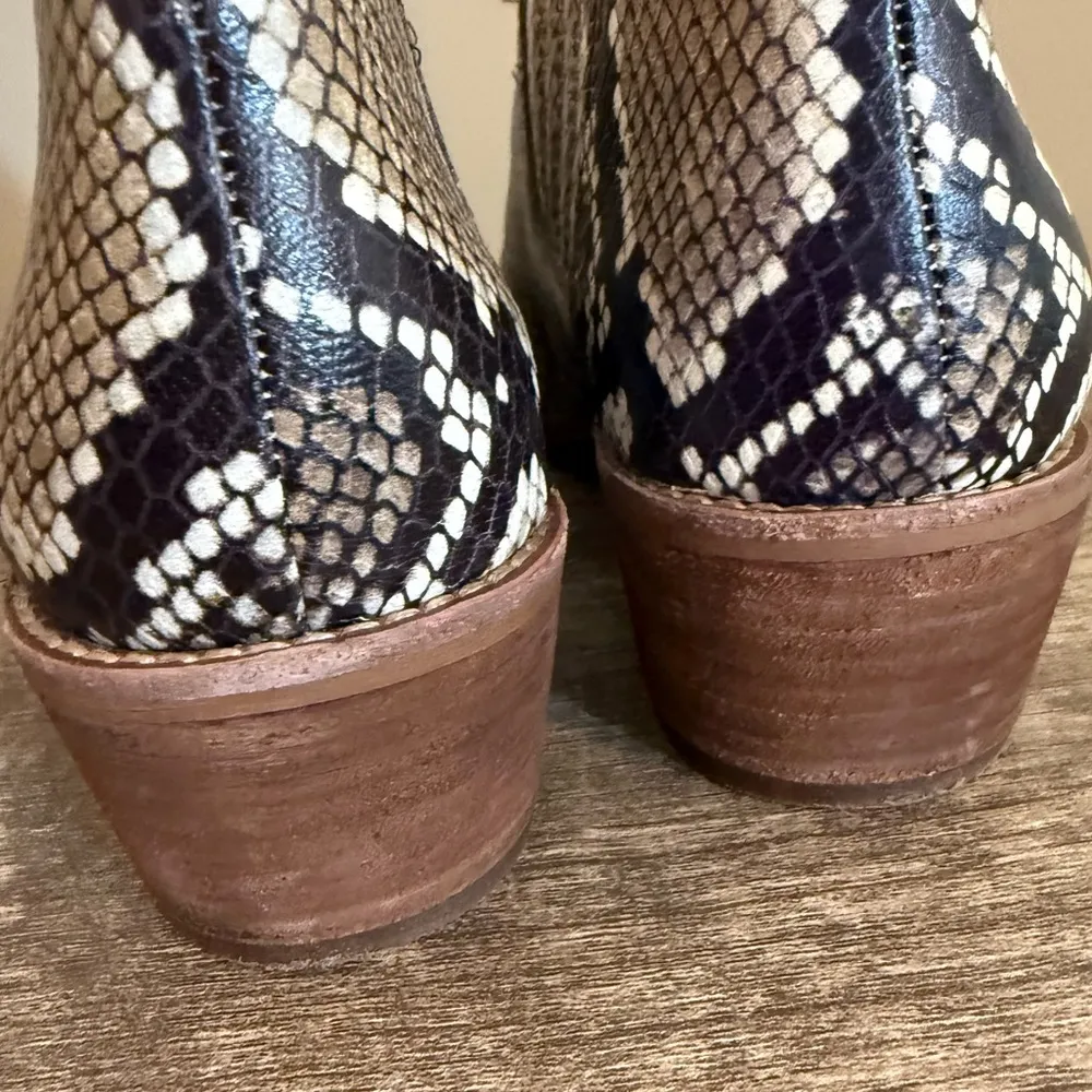 Madewell Sonia Leather Python Snake Embossed Ankle Boots Booties Woman’s Size 7 - Image 6