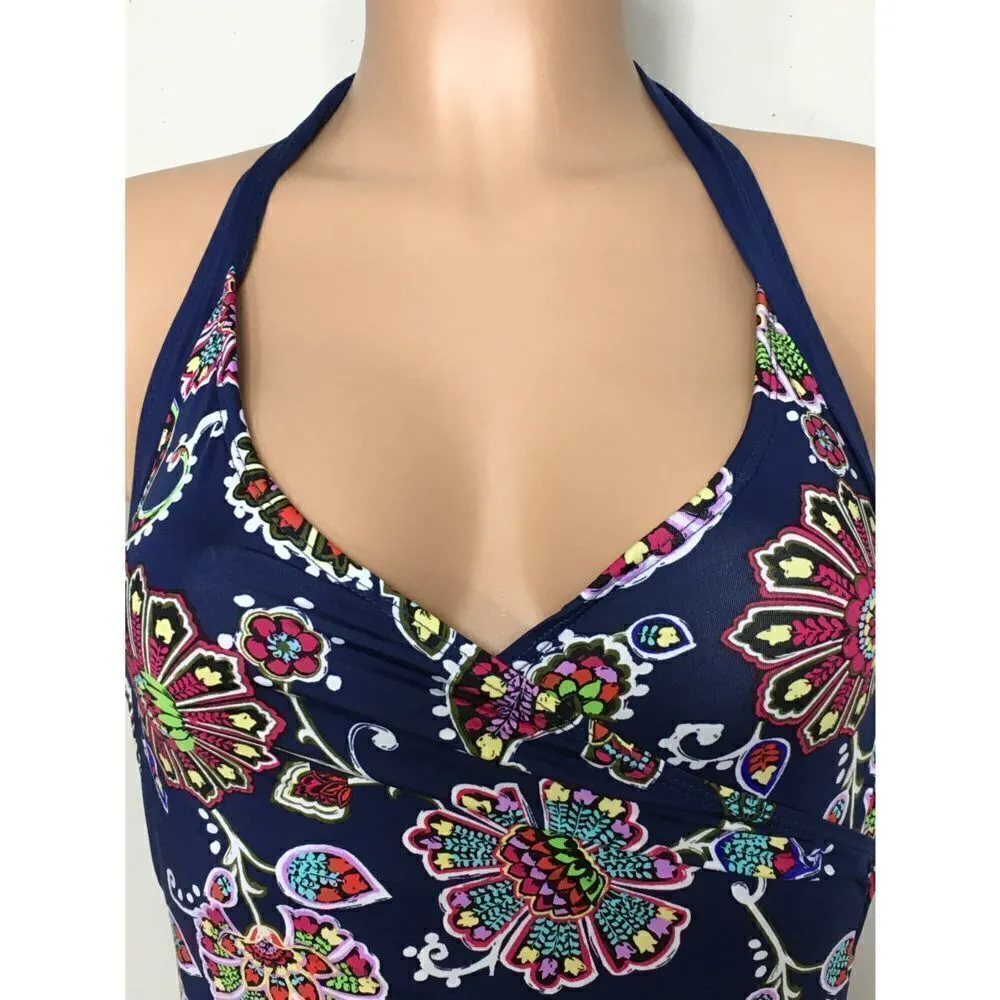 New Liz Claiborne floral swimsuit runs small - Image 8