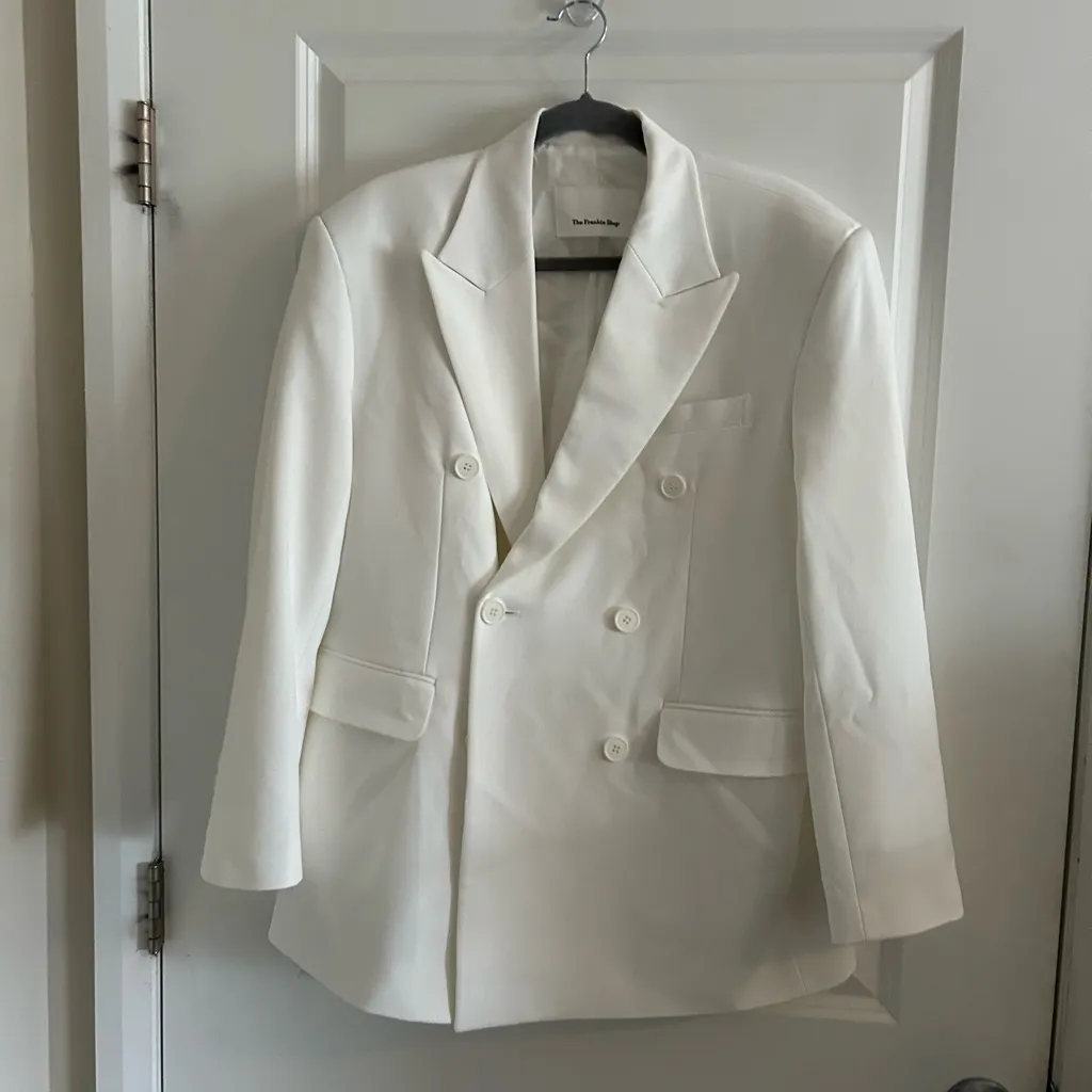 The Frankie Shop Nessi Double-Breasted Blazer - Image 3